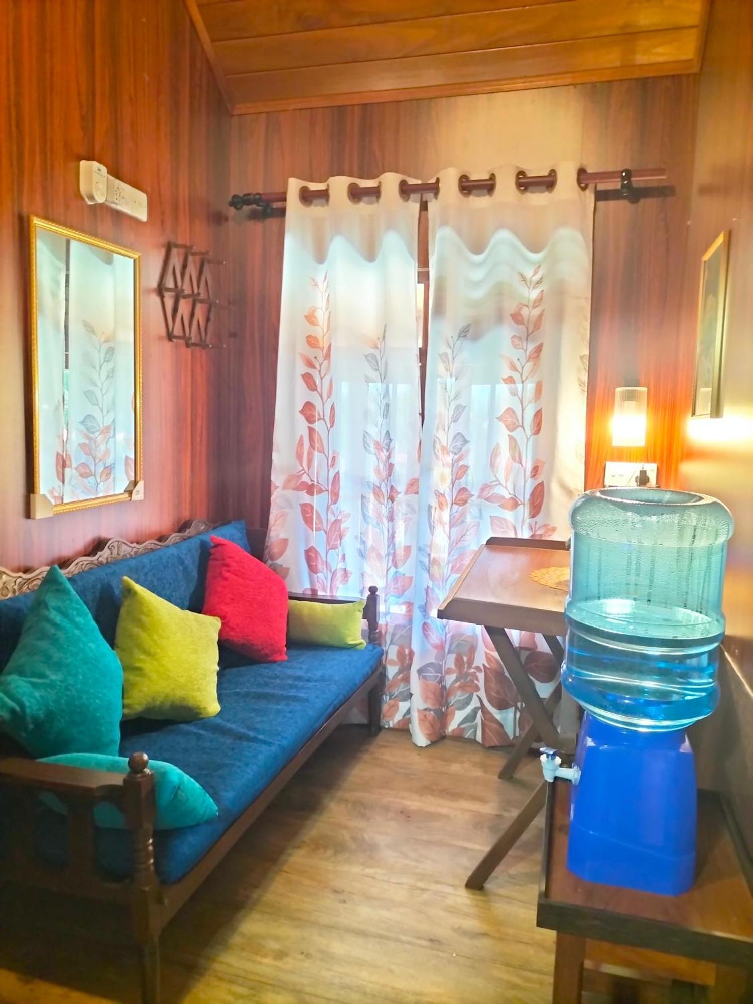 Blue Ocean Tree House Hiriketiya Villa Dikwella Eksteriør bilde