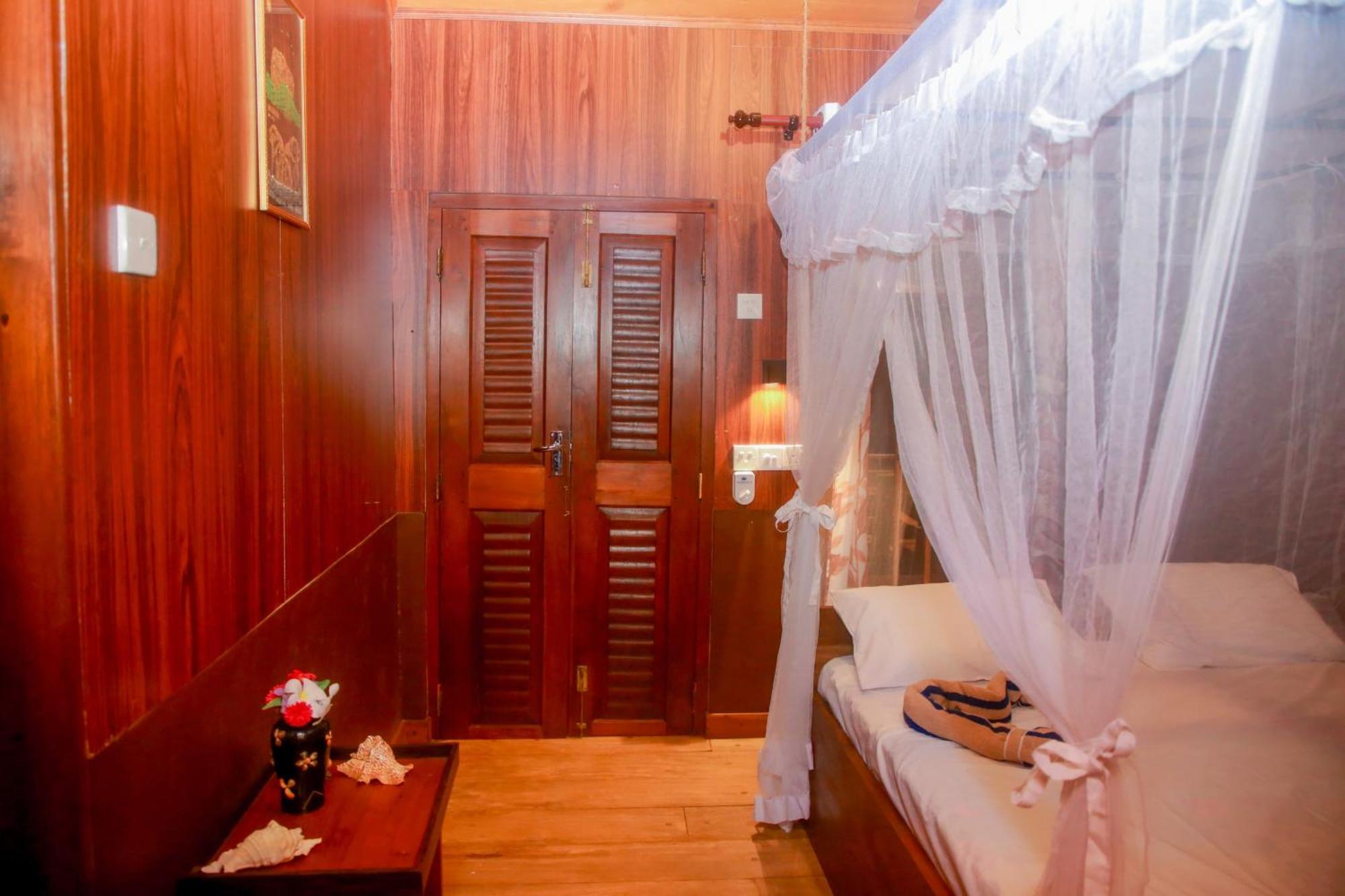 Blue Ocean Tree House Hiriketiya Villa Dikwella Eksteriør bilde