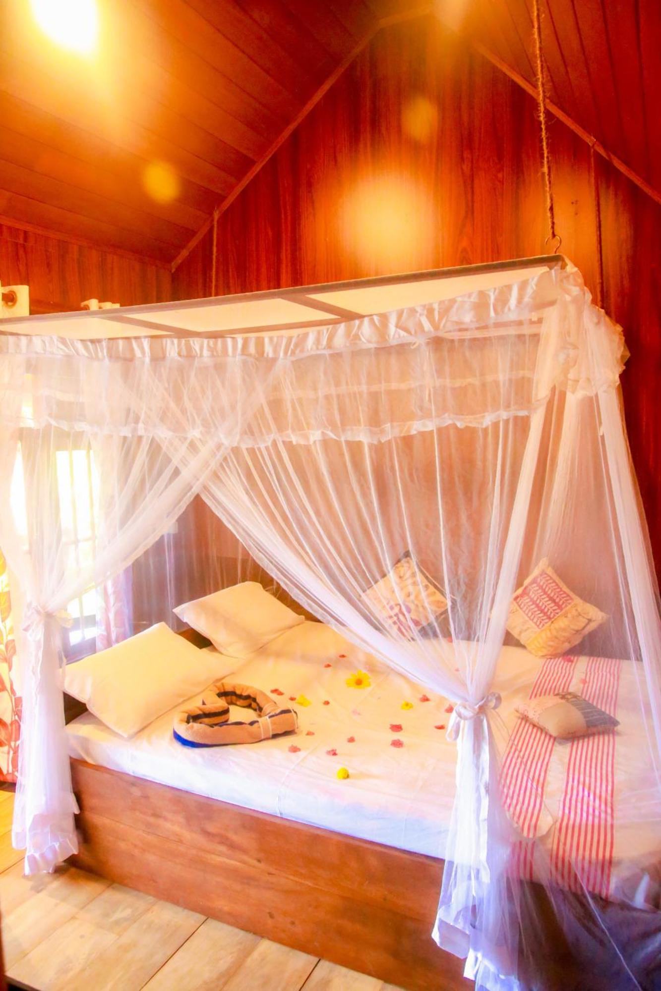 Blue Ocean Tree House Hiriketiya Villa Dikwella Eksteriør bilde